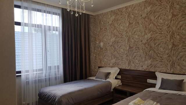 Отель Nomad Hotel Bishkek Halal Бишкек-20